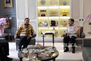 Yang Dilakukan Prabowo dan Jusuf Kalla Saat Bertemu Hari Ini