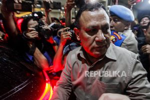 Berkas Firli Bahuri Dinyatakan Masih Belum Lengkap
