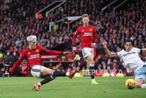 MU Menang Telak Bungkam West Ham
