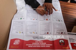 Jelang Debat Kelima, Siapa Pimpin Klasemen Survei?