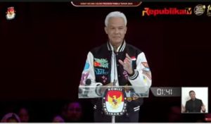 Dalam Debat, Ganjar Pranowo Janjikan Kaji UU Cipta Kerja