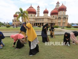 Pemkab Indramayu Gelontorkan Insentif Rp 13 Miliar Bagi Guru Madrasah