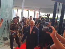 Tiba di Nasdem Tower, Prabowo Disambut Karpet Merah