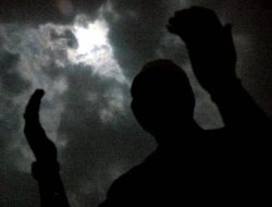 Kumpulan Hadits dan Pendapat Ulama tentang Keberadaan Lailatul Qadar di Bulan Ramadhan