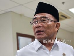 Menko PMK: WFH Dua Hari Hanya untuk ASN