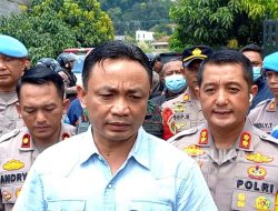 Polisi Evakuasi Mayat yang Terkubur di Lantai Rumah di Bandung Barat