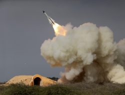Mengapa Iran Belum Juga Serang Israel? Ini Pandangan Para Analis Timur Tengah