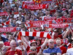 Liverpool Pertahankan Puncak Klasemen Setelah Tekuk Crystal