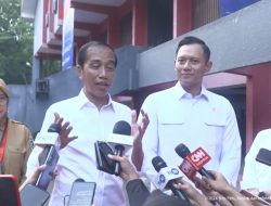 Tinjau Pasar Baru, Jokowi Pastikan Harga Pangan Menurun