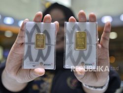 Usai Cetak Rekor, Harga Emas Antam Kembali Turun Hari Ini