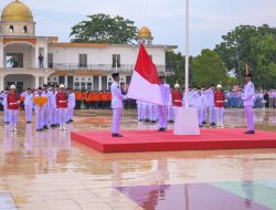Wabup Rohil Jadi Inspektur Upacara Penurunan Bendera Peringatan HUT ke-79 Kemerdekaan RI