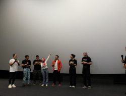 Ajak Ratusan Warga Nobar, Sahrul Gunawan Datangkan Para Pemain Film Kang Mak from Pee Mak