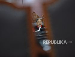 MK Putuskan Pekerja Berstatus Kontrak atau PKWT tidak Boleh Lebih dari 5 Tahun