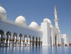 Jadwal Sholat Hari Ini di Surabaya, 16 Mei 2025: Waktu Ibadah yang Tepat untuk Hari Berkah