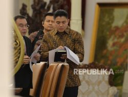 Anggota Kabinet Terlibat Insiden Mobil RI 36 Dapat Teguran Seskab Mayor Teddy