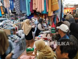 Lift Pasar Baru Bandung Diduga Sempat Macet, Pengunjung Terjebak di Dalam