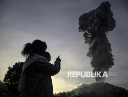Gunung Ibu Alami 34 Kali Letusan Hari Ini, Warga Diminta tak Beraktivitas Radius 5 Km