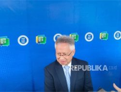 Jelang Reshuffle, Prof Satryo Tinggalkan Kantor Kemendiktisaintek