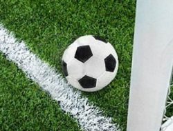 Laga Deltras Vs Persibo di Liga 2 Rusuh, Pemain Baku Hantam, Wasit Diamankan