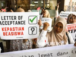 Tuntut Kejelasan BIM, Sejumlah Orang Tua Siswa Datangi Kemendiktisaintek