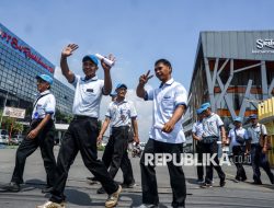 10 Ribu Karyawan Sritex Kena PHK, Wamenaker Ungkap Negara Jamin Hak Pekerja