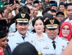 Usai Dilantik Presiden Prabowo, Supian-Chandra Disambut Ribuan Massa di Balai Kota Depok