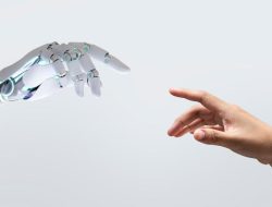 Kenalin AIREC! Robot AI yang Bantu Rawat Lansia di Jepang