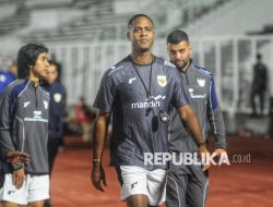 Kluivert: Kami akan Berjuang Mati-matian Masuk Piala Dunia