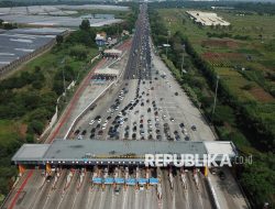 H-3 Lebaran, Arus Mudik di GT Cikampek Utama Ramai Lancar