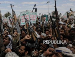 Israel Bombardir Bandara Sana’a, Houthi Gelorakan Jihad