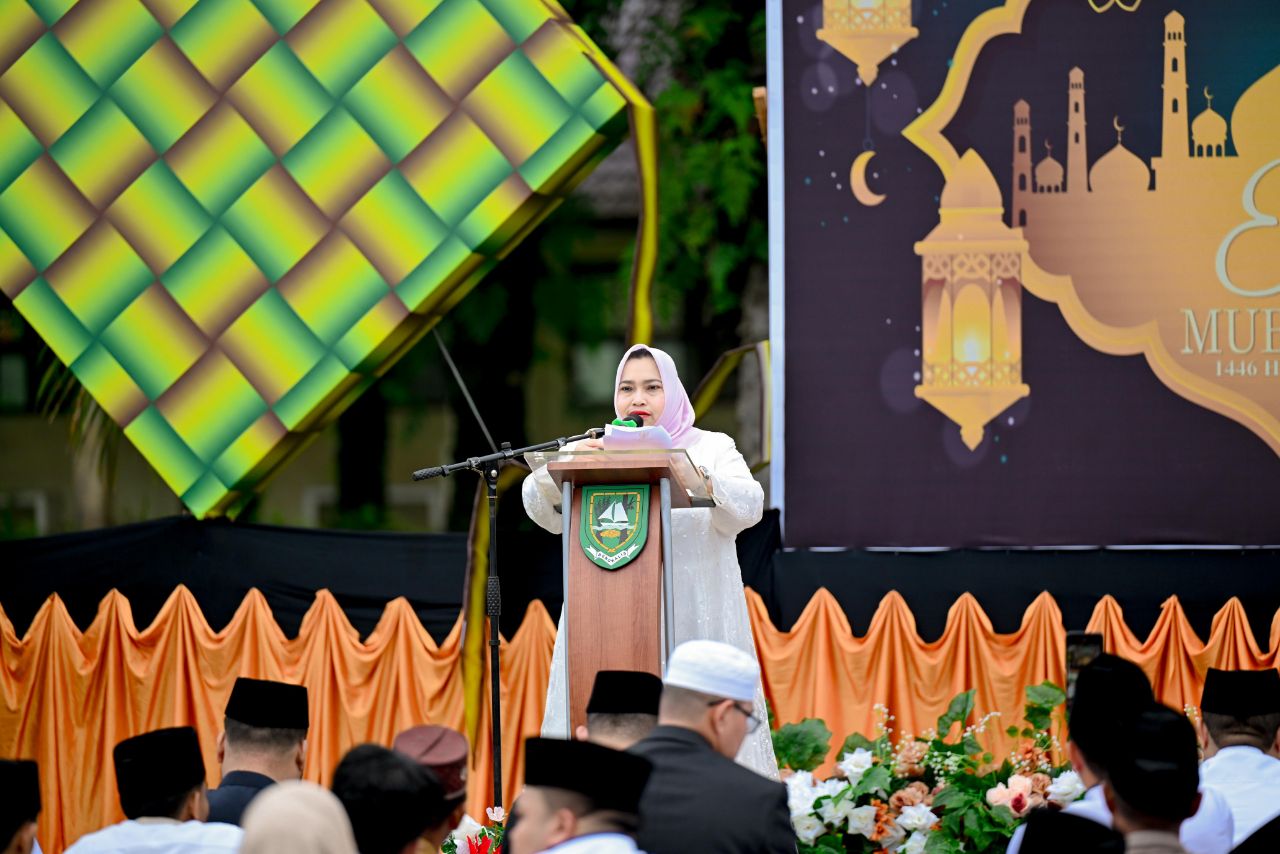 Bupati Bengkalis Kasmarni Laksanakan Shalat Idul Fitri 1446 H/2025 M, di Lapangan Bola Kaki Dusun Sialang Rimbun, Muara Basung