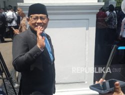 Bersamai 100 Yatim Piatu, Cak Imin: Mohon Adik-adik Semua, Doakan Kami Ya