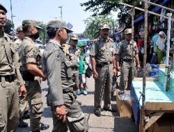 Satpol PP Solok Tertibkan Warung Makan Buka pada Siang Hari Saat Ramadhan