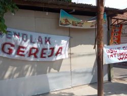 Warga Arcamanik Bandung Tolak Alih Fungsi Gedung Serba Guna Jadi Gereja