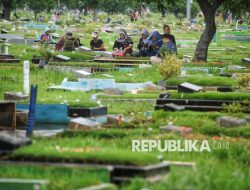 Hukum Ziarah ke Makam Orang Tua yang Non-Muslim