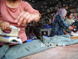 Banyak ART Mudik, Jasa Cuci Pakaian Diserbu Konsumen
