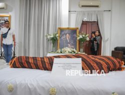 Gibran Sampaikan Duka Cita atas Wafatnya Titiek Puspa