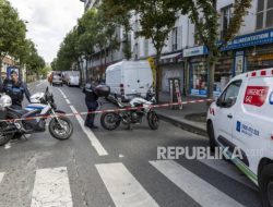 Seorang Muslim Ditikam 50 Kali di Masjid di Prancis
