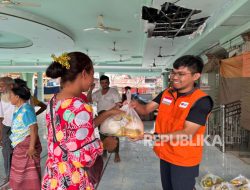Rumah Zakat Distribusikan 100 Paket Sembako untuk Korban Gempa di Mandalay, Myanmar