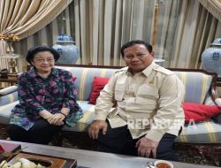 Prabowo Bawakan Parsel buat Megawati, Ini Isinya