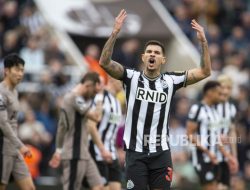 Newcastle Naik ke Peringkat Tiga Setelah Kalahkan Chelsea