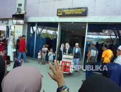 Wakil Bupati Manokwari Lepas Keberangkatan 162 Jamaah Haji ke Tanah Suci