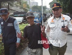 Sejumlah Pengemis Terjaring Operasi Penertiban di Kramat Jakpus