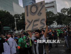 Massa Aksi Ojol Bubar dengan Tertib, Besok Dilanjutkan RDP dengan DPR