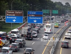 Tol Jagorawi Arah Puncak Berlakukan Contraflow