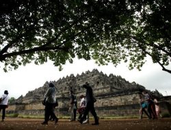 Menteri Kebudayaan Bantah Rumor akan Ada Lift dan Eskalator di Candi Borobudur