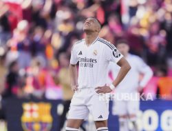 Hattrick Mbappe tak Bisa Tolong Madrid di El Clasico, Barcelona di Ambang Juara La Liga