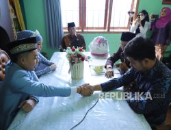 Belasan Pasangan Ikuti Nikah Massal di Kota Cimahi