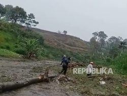 Lembang Dikepung Banjir, Satu Warga Dilaporkan Hilang