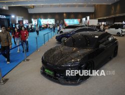 Indonesia Incar Peran Sentral di Industri EV, MIND ID Genjot Hilirisasi